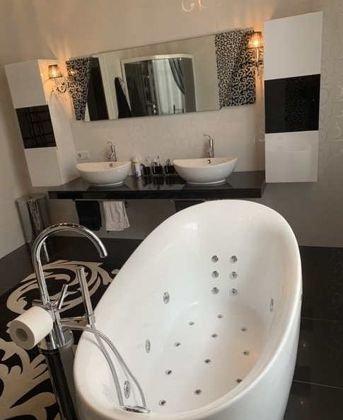 Продажа дома, 177м <sup>2</sup>, 650 сот., Краснодар, Парижская улица,  34