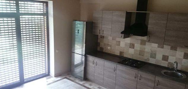 Продажа дома, 170м <sup>2</sup>, 550 сот., Краснодар, Бархатная улица,  34