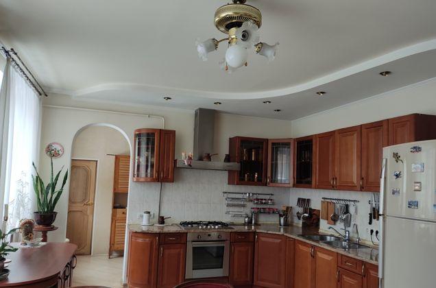 Продажа дома, 300м <sup>2</sup>, 400 сот., Краснодар, Интернациональный бульвар,  110