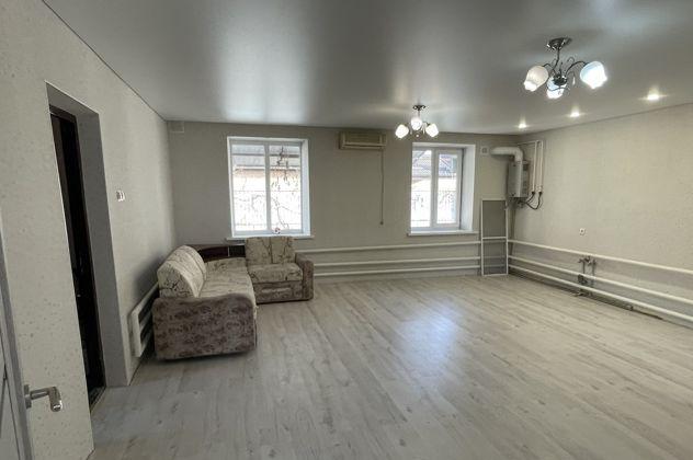 Продажа дома, 190м <sup>2</sup>, 400 сот., Краснодар, Платановая улица,  12/1