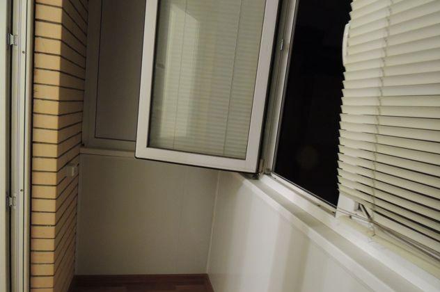 Продажа 1-комнатной квартиры, Краснодар, улица имени Сергея Есенина,  137