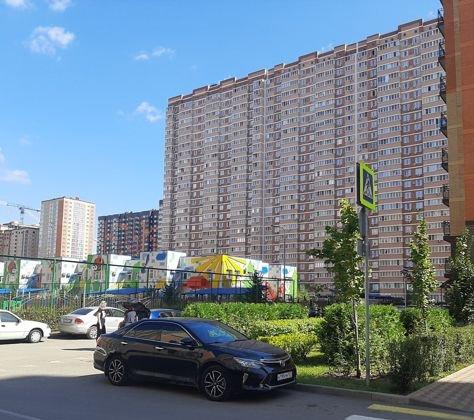 Продажа 1-комнатной квартиры, Краснодар, улица им. Героя Яцкова И.В.,  1/10