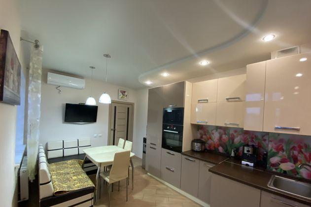 Продажа 3-комнатной квартиры, Краснодар, Восточно-Кругликовская улица,  30/1