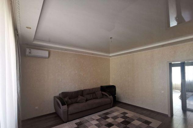 Продажа 2-комнатной квартиры, Краснодар, улица Жлобы,  139