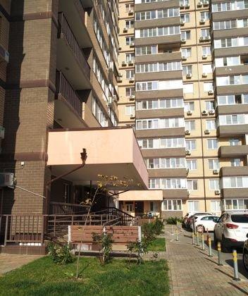 Продажа 1-комнатной квартиры, Краснодар, Гаражная улица,  107