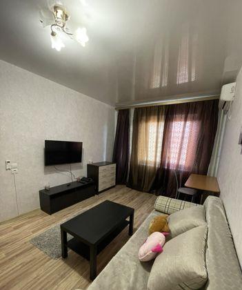 Продажа 1-комнатной квартиры, Краснодар, улица имени 40-летия Победы,  188