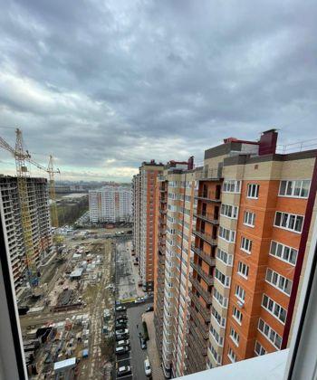 Продажа 1-комнатной квартиры, Краснодар, улица им. Героя Яцкова И.В.,  19