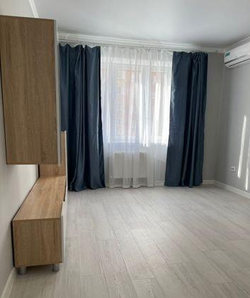 Продажа 1-комнатной квартиры, Краснодар, улица им. Героя Яцкова И.В.,  19/1