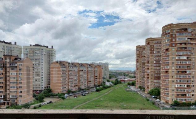 Продажа 2-комнатной квартиры, Краснодар, Домбайская улица,  10