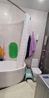 Продажа 2-комнатной квартиры, Краснодар, улица имени Героя Николая Шевелёва,  5