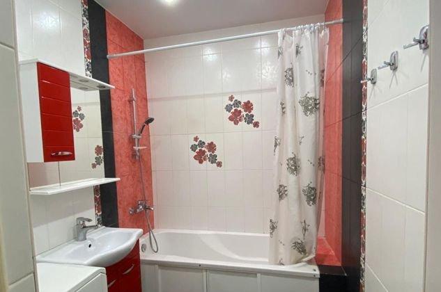 Продажа 2-комнатной квартиры, Краснодар, Российская улица,  72/5