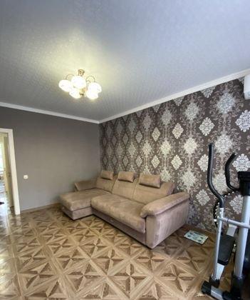 Продажа 2-комнатной квартиры, Краснодар, улица имени Героя Николая Шевелёва,  5