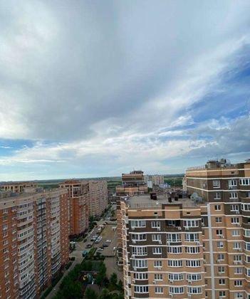 Продажа 3-комнатной квартиры, Краснодар, Казбекская улица,  5