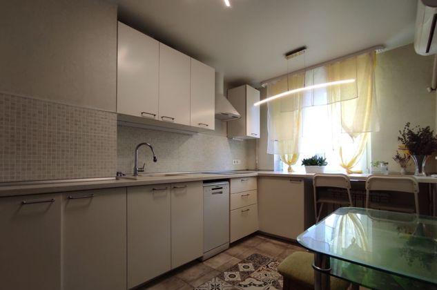 Продажа 2-комнатной квартиры, Краснодар, улица 70-летия Октября,  2