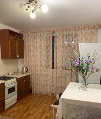 Продажа 1-комнатной квартиры, Краснодар, улица имени Калинина,  350