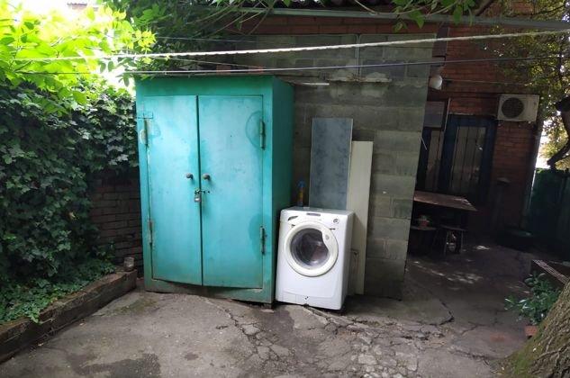 Продажа 3-комнатной квартиры, Краснодар, улица Орджоникидзе,  67