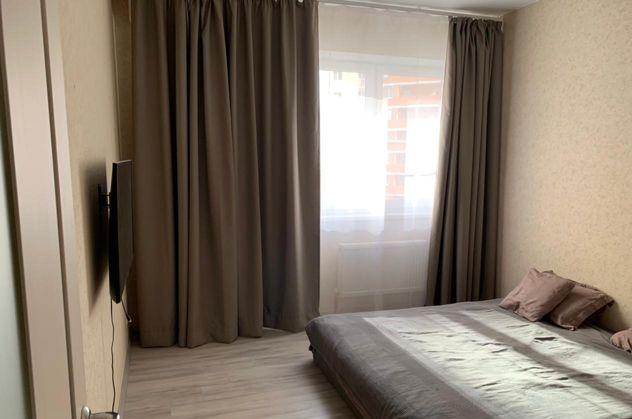 Продажа 3-комнатной квартиры, Краснодар, улица 70-летия Октября,  1/2