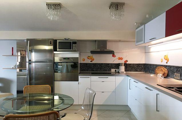 Продажа 3-комнатной квартиры, Краснодар, улица 70-летия Октября,  26/1