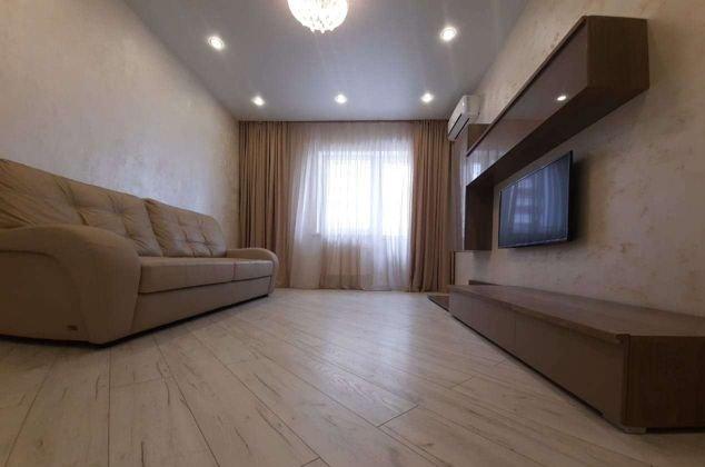 Продажа 2-комнатной квартиры, Краснодар, Гаражная улица,  71/1