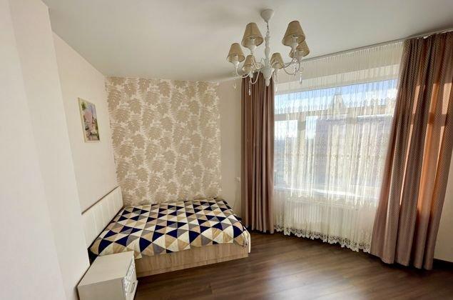 Продажа 1-комнатной квартиры, Краснодар, улица Леваневского,  187