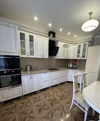 Продажа 2-комнатной квартиры, Краснодар, улица имени Героя Николая Шевелёва,  5