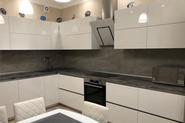 Продажа 1-комнатной квартиры, Краснодар, улица 70-летия Октября,  1/4