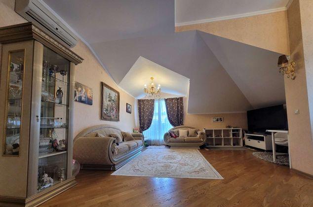 Продажа 2-комнатной квартиры, Краснодар, улица Дзержинского,  35/1