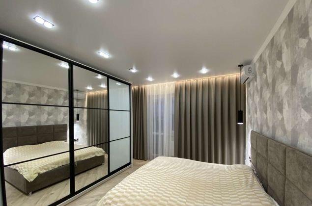 Продажа 2-комнатной квартиры, Краснодар, Октябрьская улица,  181/2к2