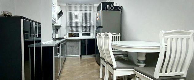 Продажа 2-комнатной квартиры, Краснодар, улица 70-летия Октября,  18