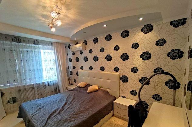 Продажа 3-комнатной квартиры, Краснодар, улица имени Калинина,  13к63