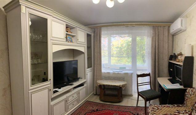 Продажа 3-комнатной квартиры, Краснодар, улица Тургенева,  136