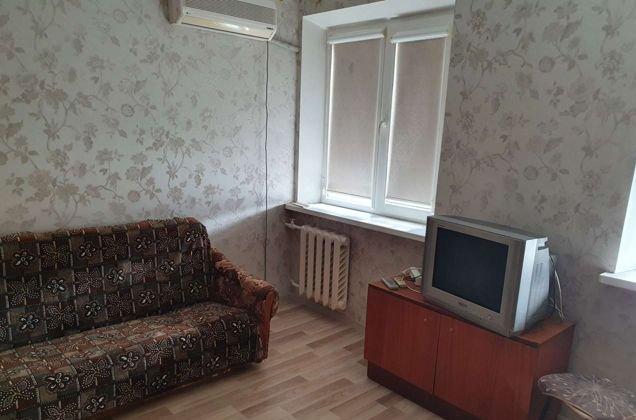 Продажа 1-комнатной квартиры, Краснодар, улица Тургенева,  150