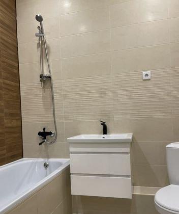 Продажа 1-комнатной квартиры, Краснодар, улица им. Героя Яцкова И.В.,  19