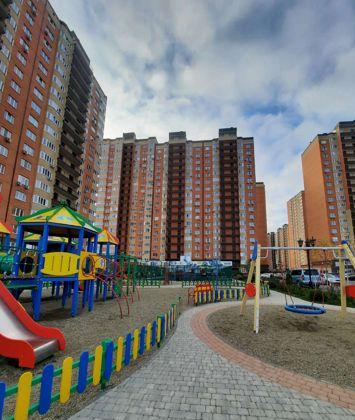 Продажа 1-комнатной квартиры, Краснодар, улица имени Героя Николая Шевелёва,  5