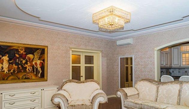 Продажа 2-комнатной квартиры, Краснодар, Постовая улица,  33