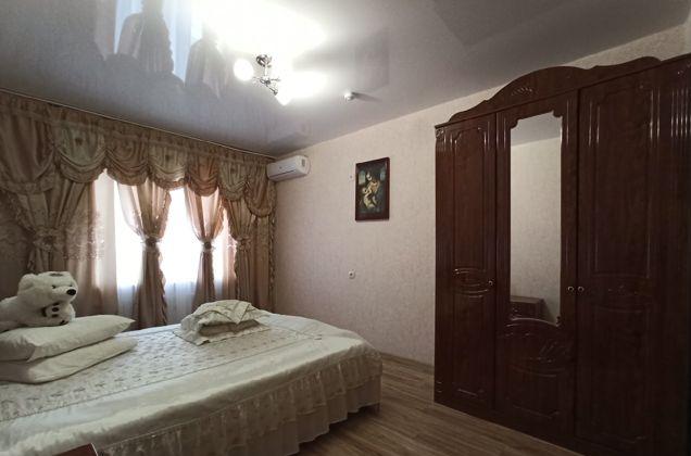 Продажа 2-комнатной квартиры, Краснодар, улица имени 40-летия Победы,  188