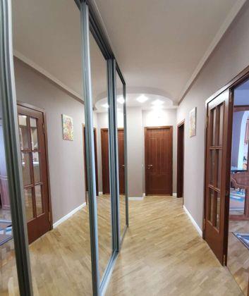 Продажа 2-комнатной квартиры, Краснодар, улица Урицкого,  1