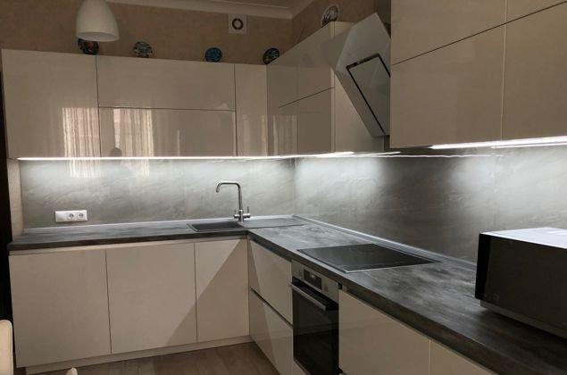 Продажа 1-комнатной квартиры, Краснодар, улица 70-летия Октября,  1/4