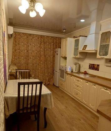 Продажа 2-комнатной квартиры, Краснодар, улица Петра Метальникова,  5к2