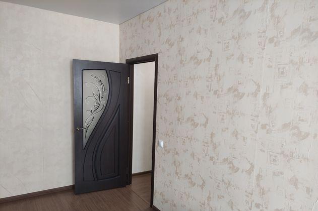 Продажа 2-комнатной квартиры, Краснодар, улица имени Сергея Есенина,  110к1