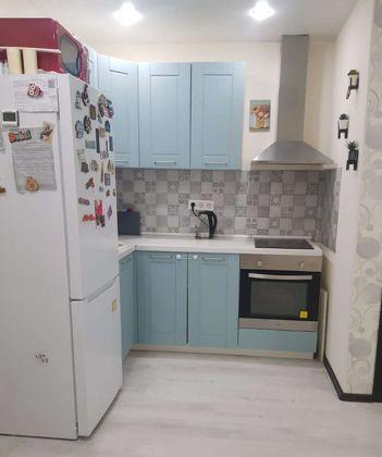 Продажа 2-комнатной квартиры, Краснодар, улица Петра Метальникова,  5к1