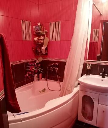 Продажа 2-комнатной квартиры, Краснодар, улица Рахманинова,  23