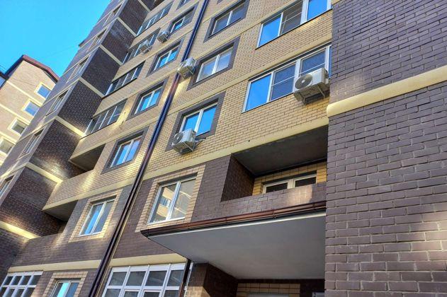 Продажа 2-комнатной квартиры, Краснодар, улица Лётчика Позднякова,  2к7