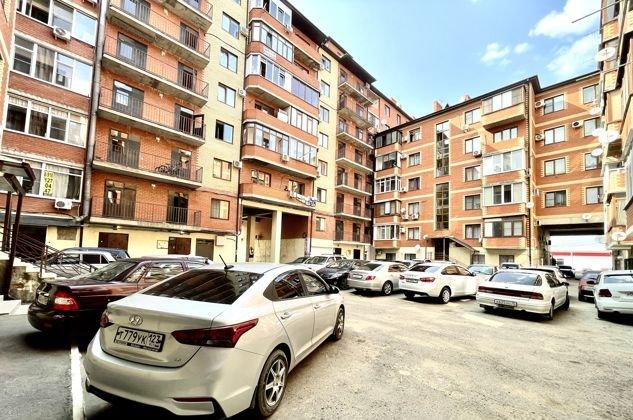 Продажа 2-комнатной квартиры, Краснодар, улица 1 Мая,  428