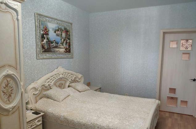 Продажа 2-комнатной квартиры, Краснодар, улица имени Сергея Есенина,  84