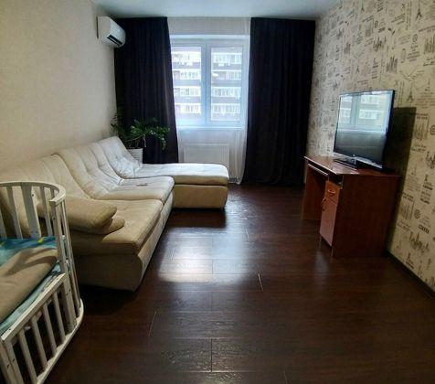 Продажа 2-комнатной квартиры, Краснодар, улица Петра Метальникова,  26