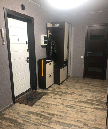 Продажа 2-комнатной квартиры, Краснодар, улица Петра Метальникова,  5к2