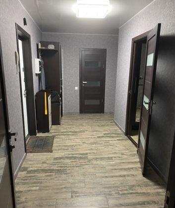 Продажа 2-комнатной квартиры, Краснодар, улица Петра Метальникова,  5к2