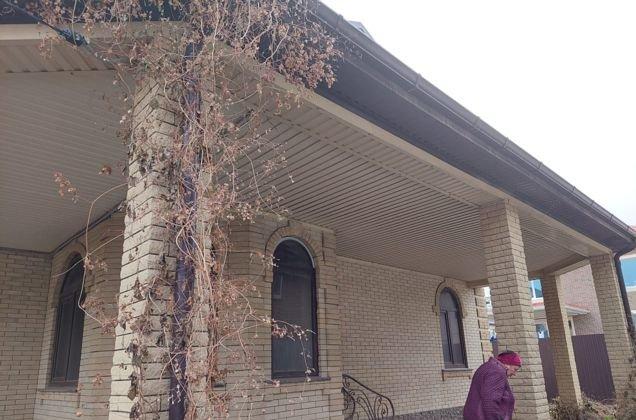 Продажа дома, 307м <sup>2</sup>, 800 сот., Краснодар, Арбатская улица,  9