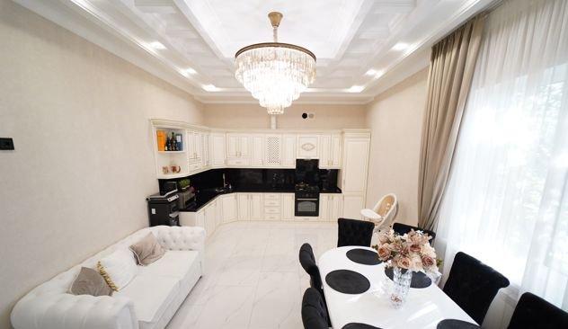 Продажа дома, 400м <sup>2</sup>, 800 сот., Краснодар, Геологическая улица,  34